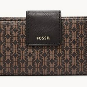 𝅺FOSSIL Madison Slim Clutch. Brown Leather NWT